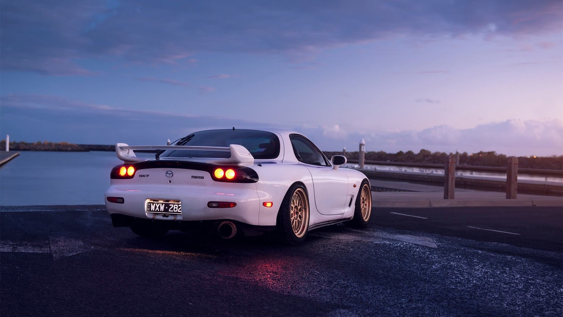暴风骤雨般的攻势，狂涌而来的胜利，暴风骤雨的意思是什么_