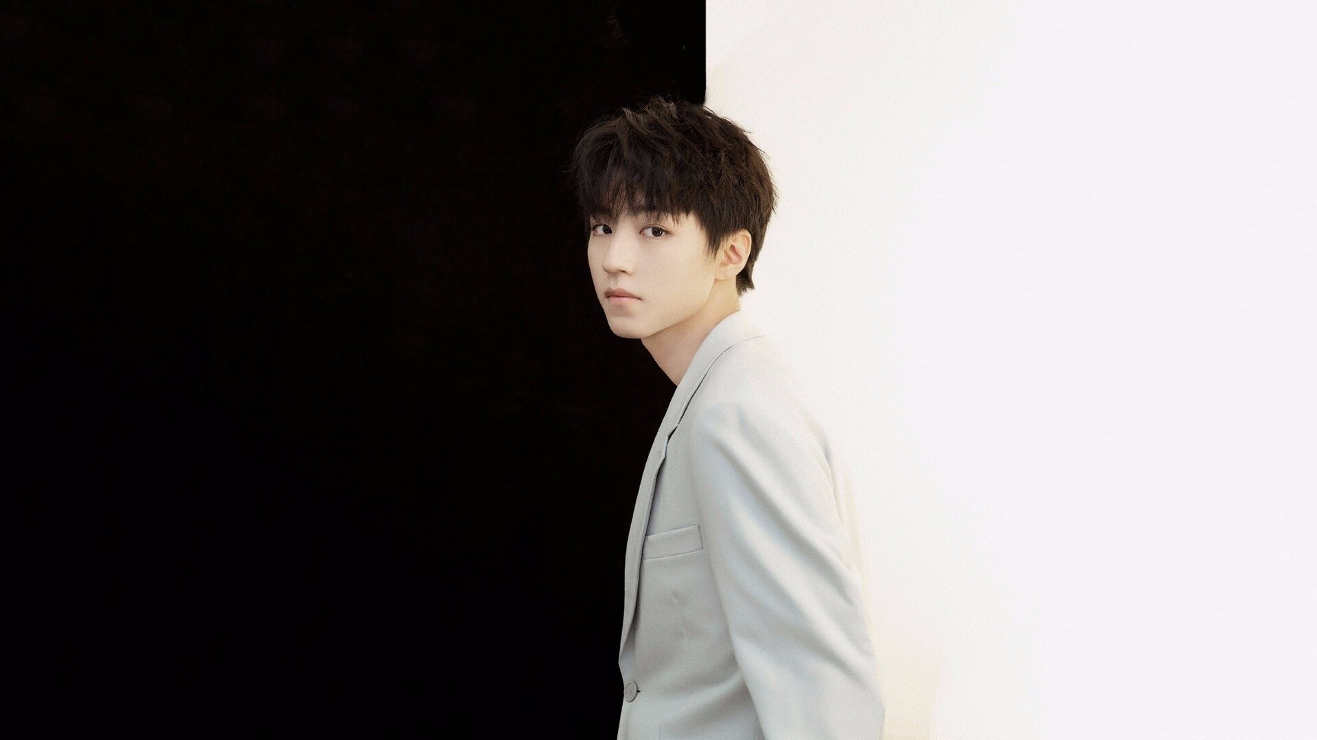 泰国球员成功登陆欧洲职业联赛,成就梦想,泰国12名足球队员