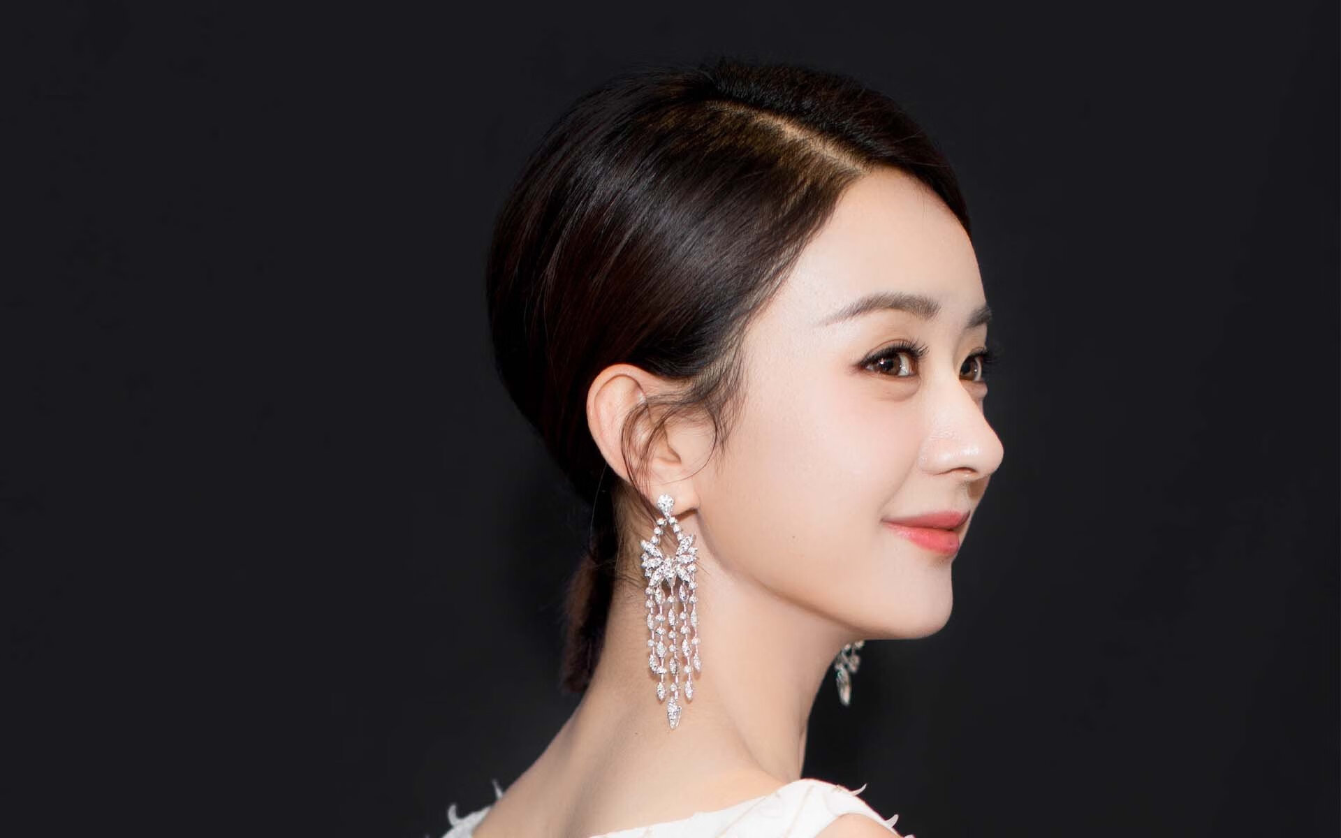 赛季中后段高频失误是否与战术混乱相关