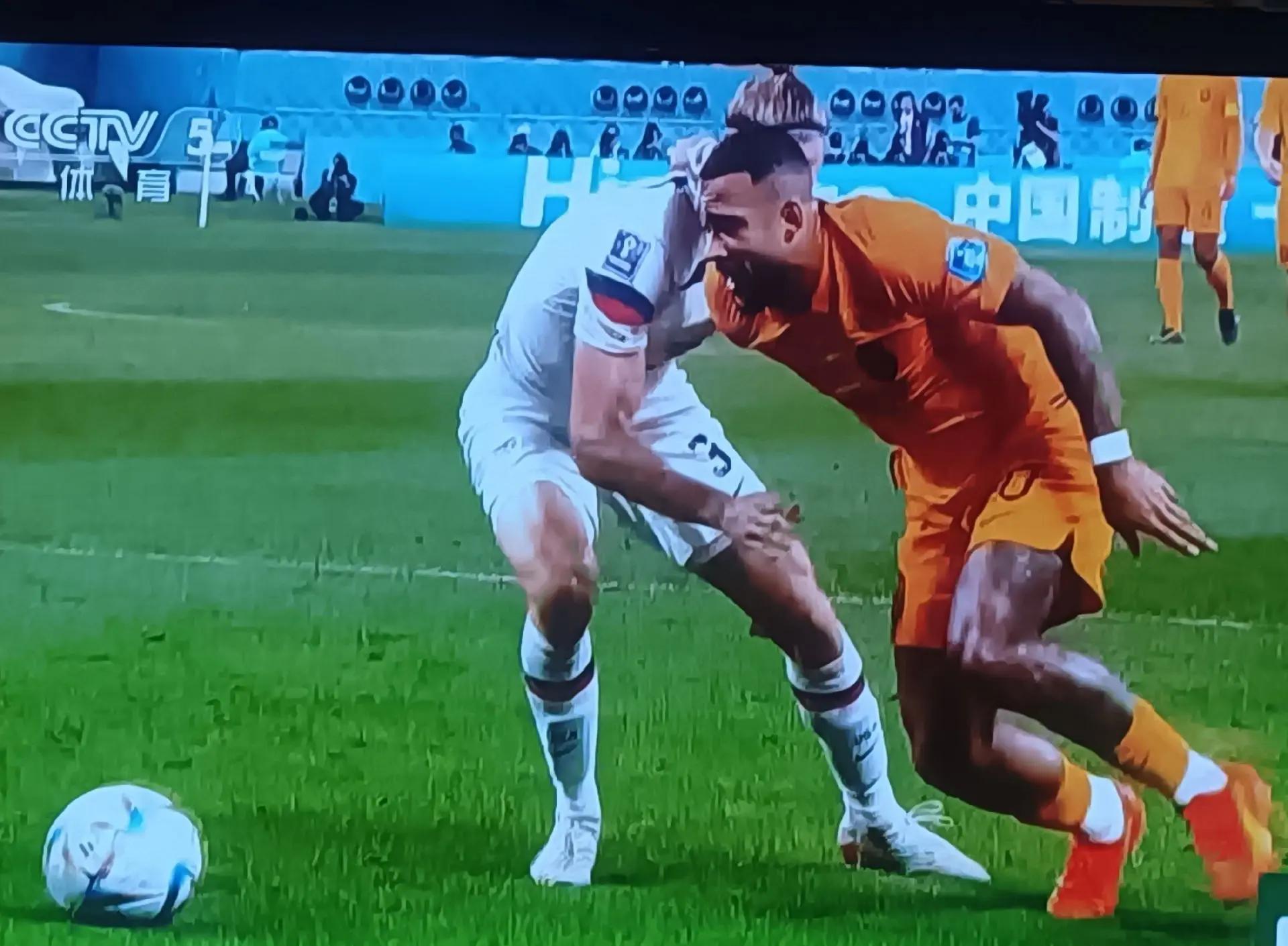 关于B体育官方网站：西甲特内里费的防守反击战术解析的信息