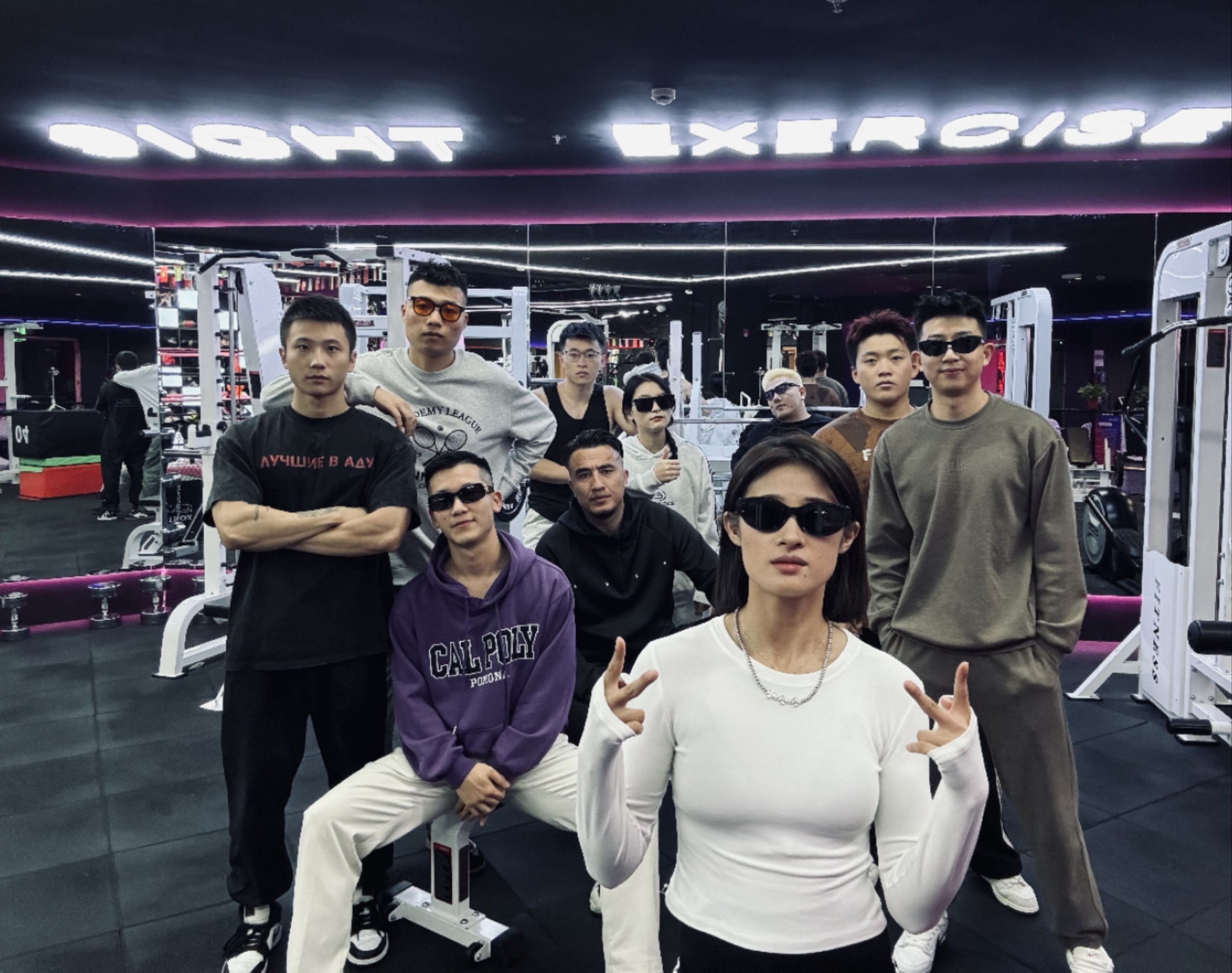 B体育：运动员背后的团队：教练和支持人员的重要性的简单介绍