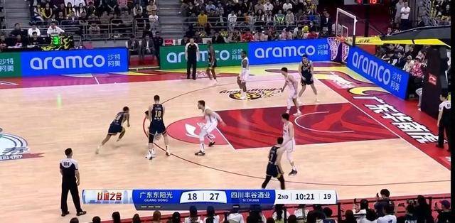 B体育平台:广州恒大队全华班阵容的战术可行性与挑战的简单介绍