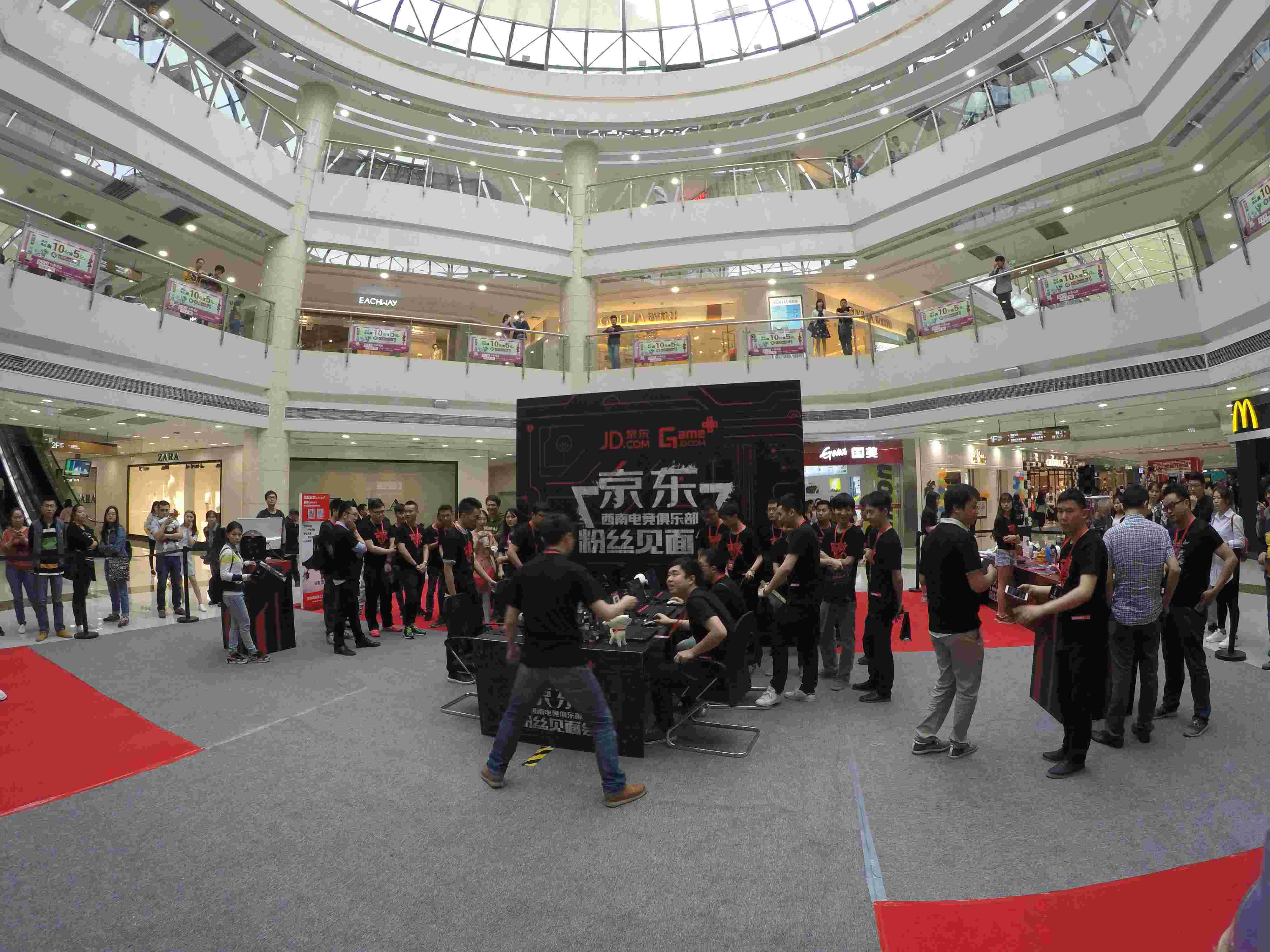 b体育下载:从线上到线下：电竞赛事的多样化体验的简单介绍