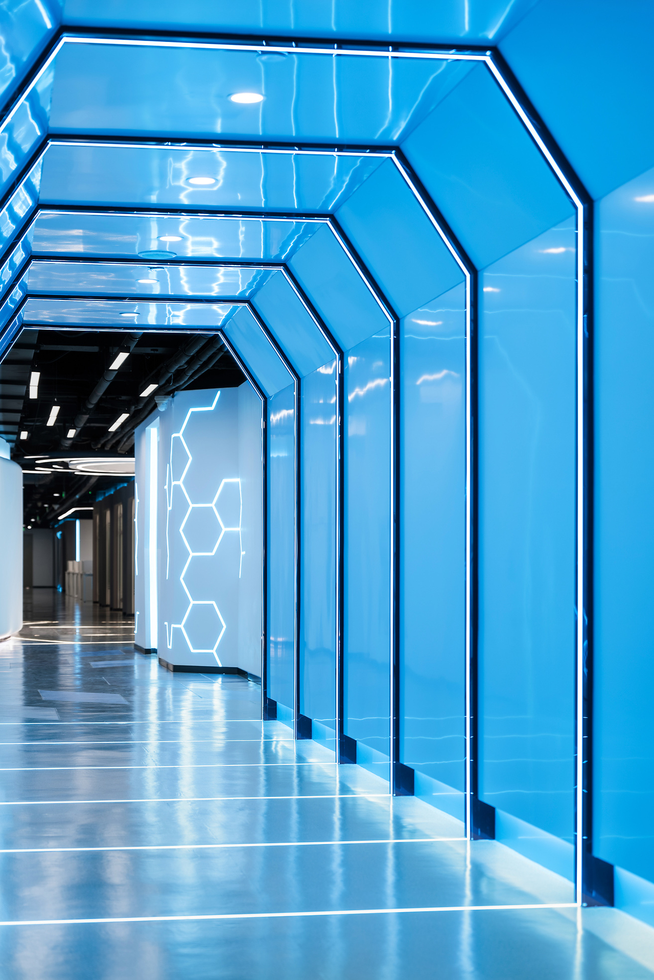 包含b体育下载:电竞缪斯杯：无限创意，在游戏中寻找灵感的词条