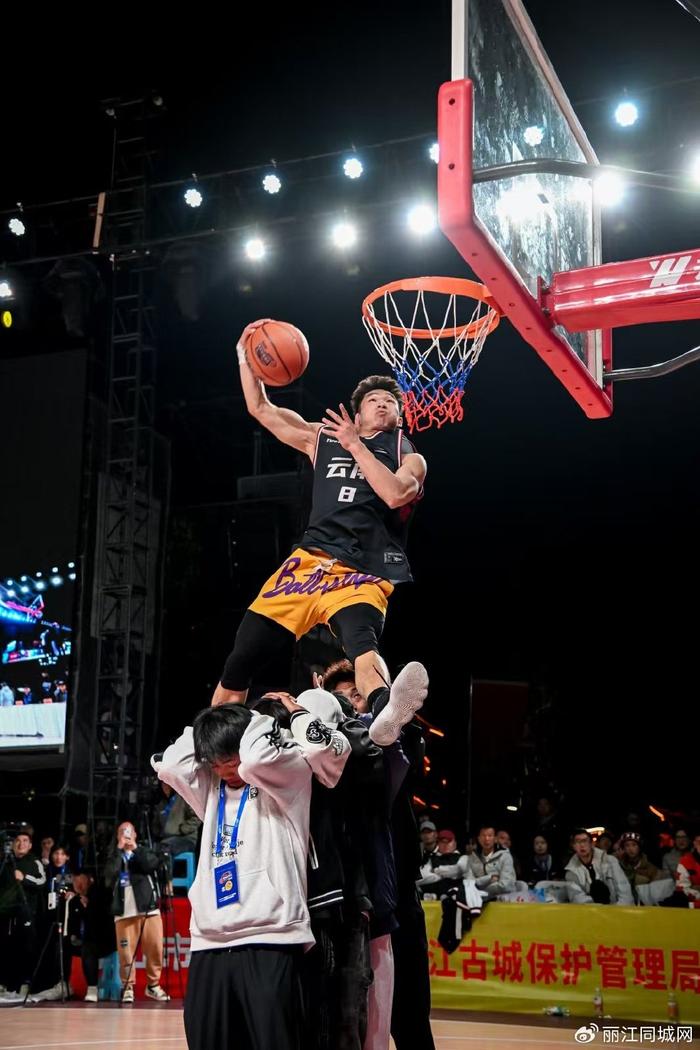 B体育官方网址:中国篮球:城市文化,篮球运动如何融入城市生活?的简单介绍 B体育官方网址:中国篮球:城市文化,篮球运动如何融入城市生活?的简单介绍