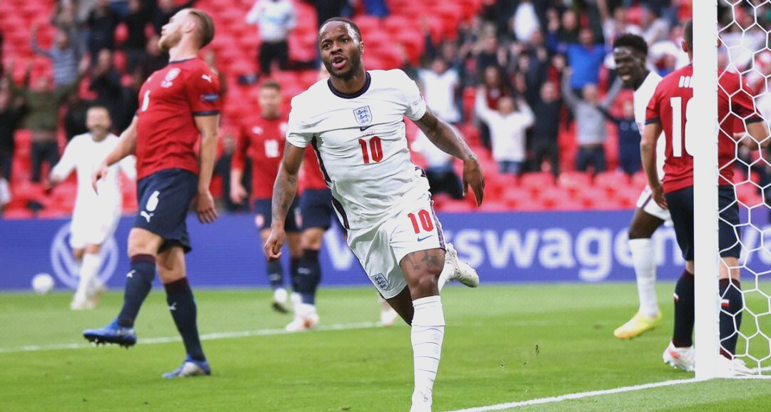 关于B体育官方网站：英超斯旺西的防守反击战术解析的信息