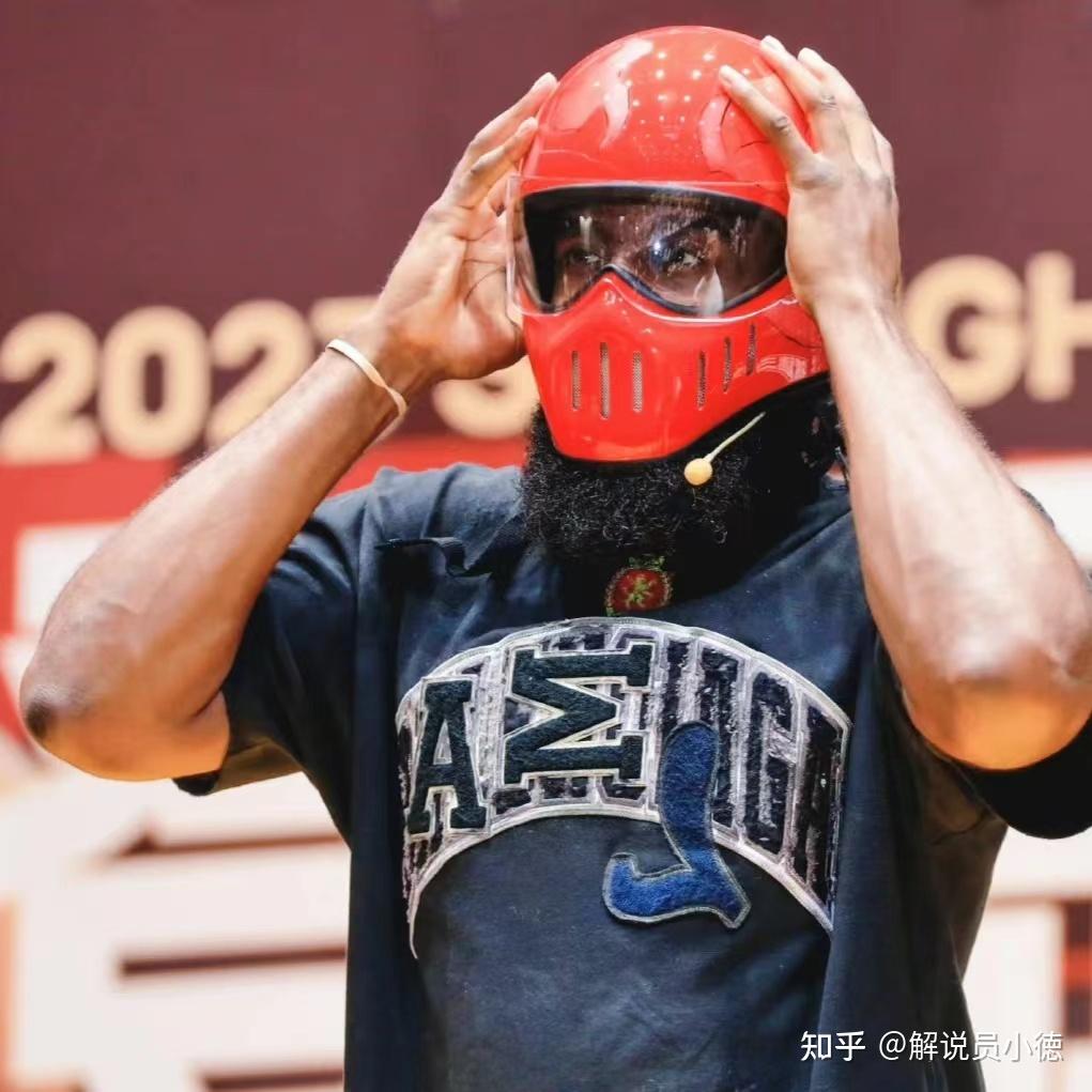 包含B体育官方网址：篮球解说的未来：如何提供更专业、更精彩的解说服务？的词条