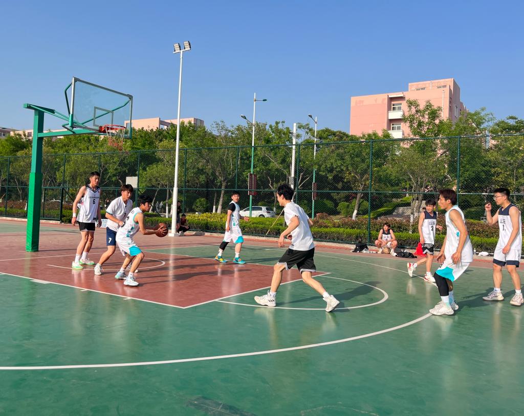 B体育官方网址:篮球嘉年华活动:全民参与,共享篮球乐趣的简单介绍 B体育官方网址:篮球嘉年华活动:全民参与,共享篮球乐趣的简单介绍