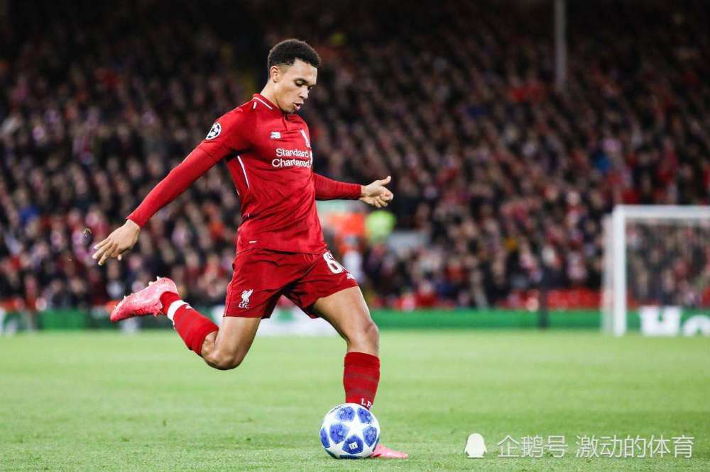 B体育官方网站:英超后防线的演变：如何应对现代攻击的简单介绍