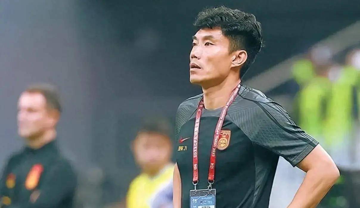 B体育平台:老将郑智:退役后转型教练,继续为中国足球做贡献的简单介绍 B体育平台:老将郑智:退役后转型教练,继续为中国足球做贡献的简单介绍